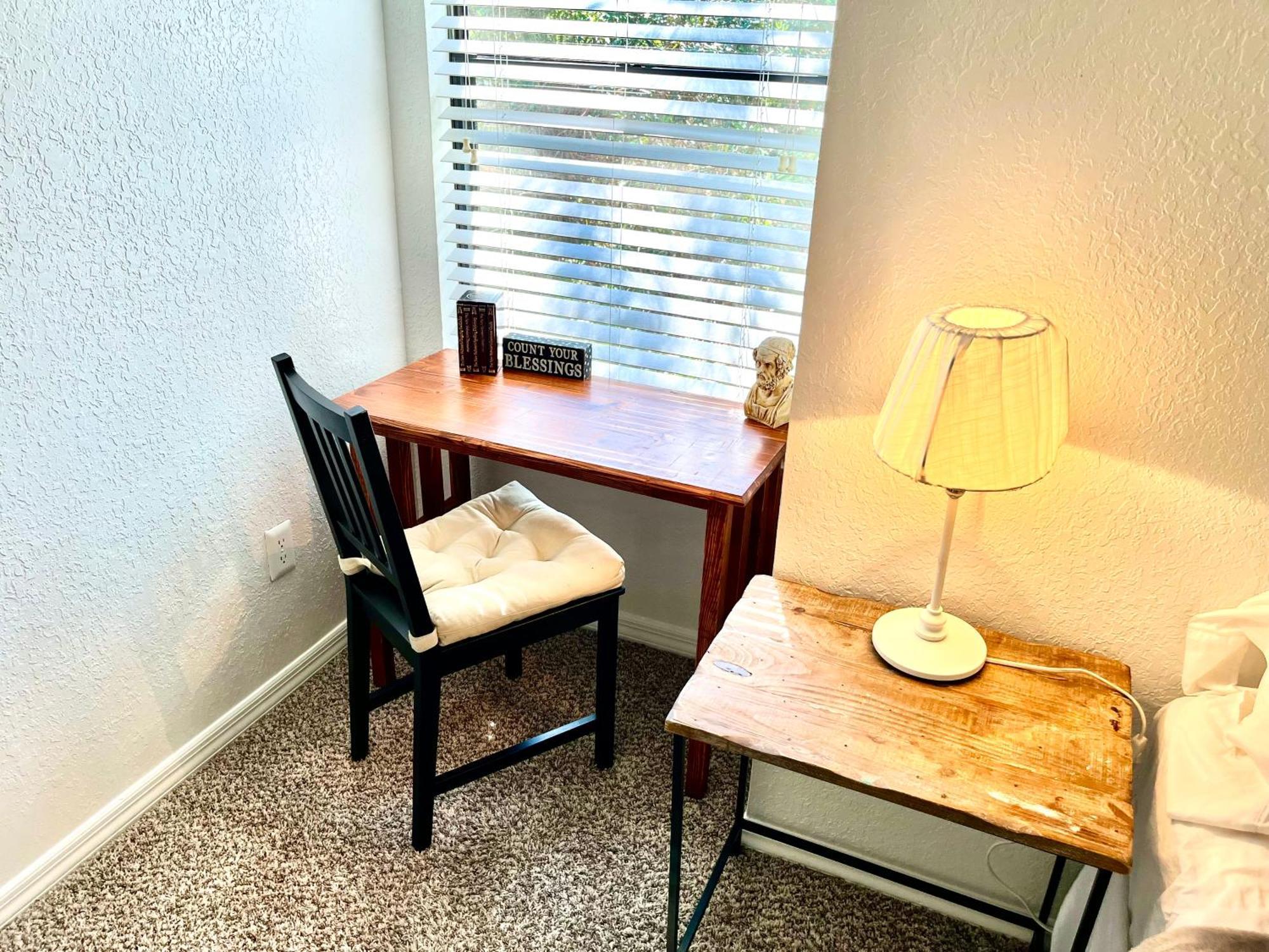 Daytona 2 Bed Apartment 10 Minutes To Beach With Balcony ポート・オレンジ エクステリア 写真