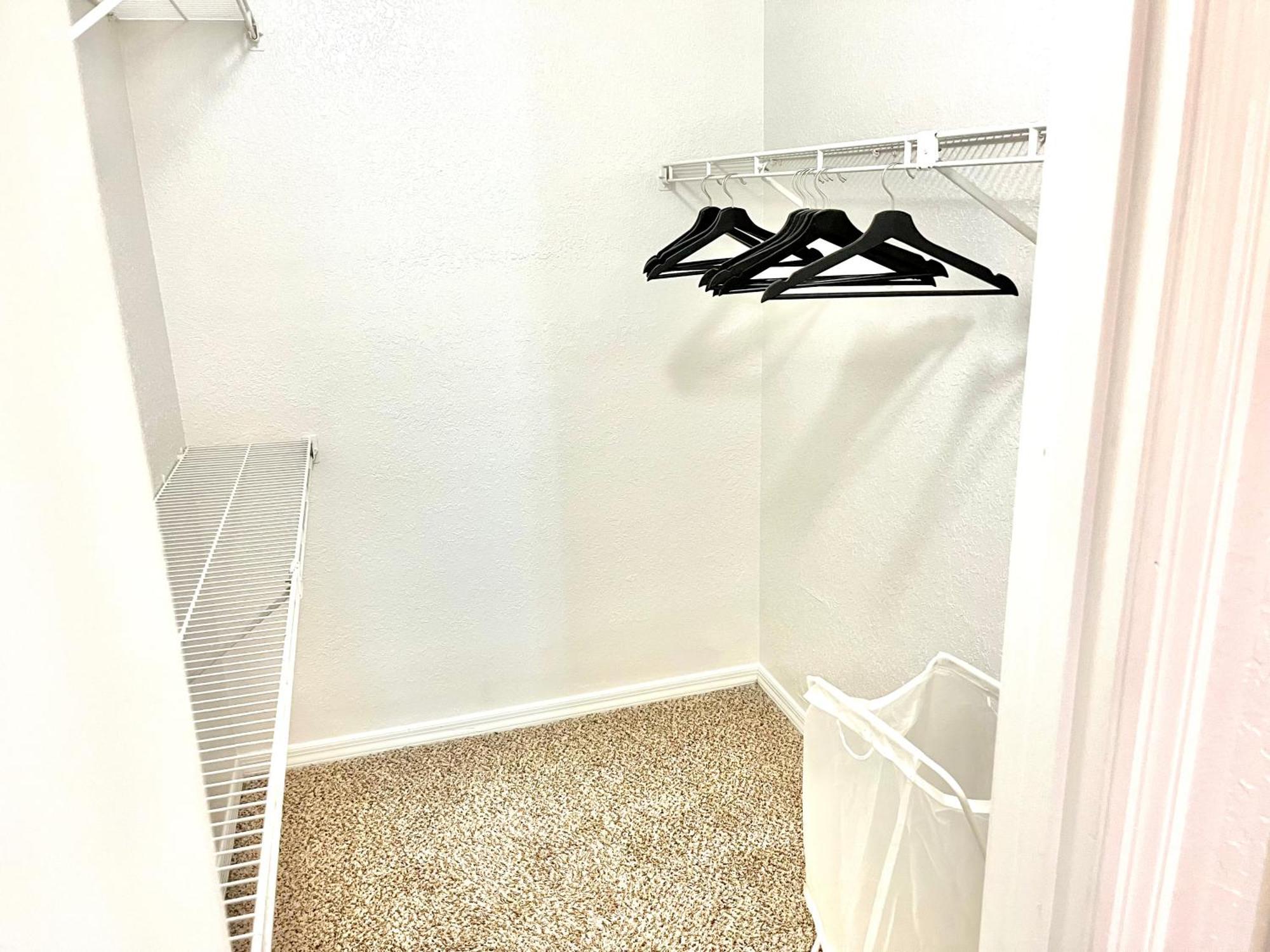 Daytona 2 Bed Apartment 10 Minutes To Beach With Balcony ポート・オレンジ エクステリア 写真