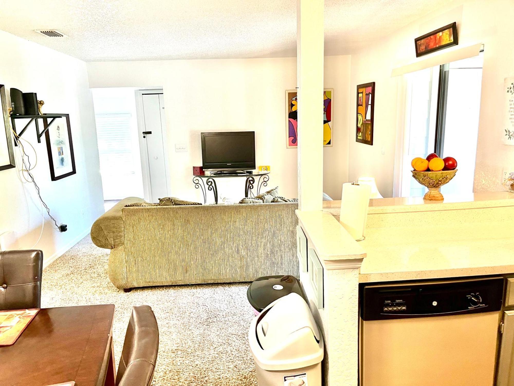 Daytona 2 Bed Apartment 10 Minutes To Beach With Balcony ポート・オレンジ エクステリア 写真