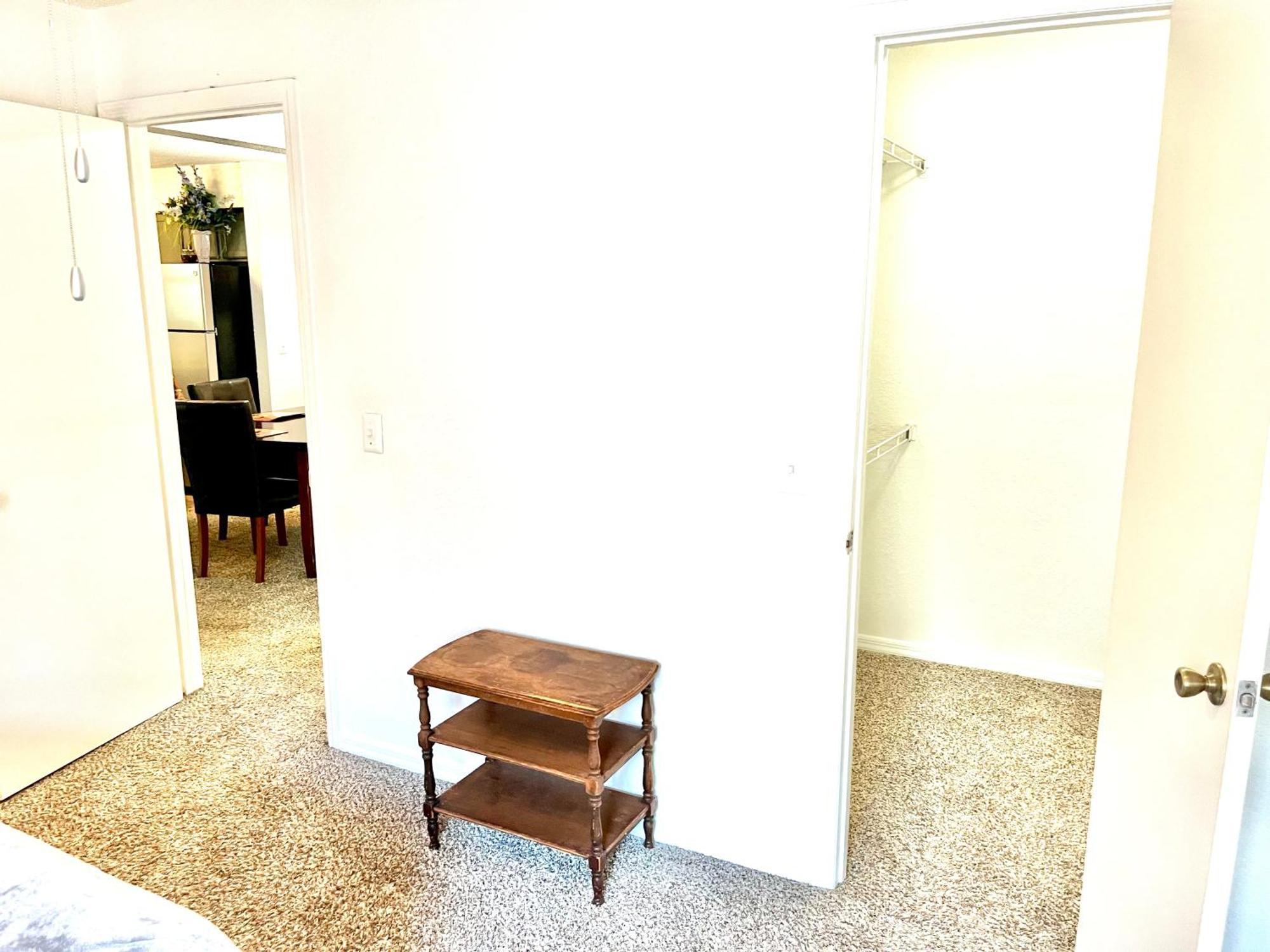 Daytona 2 Bed Apartment 10 Minutes To Beach With Balcony ポート・オレンジ エクステリア 写真