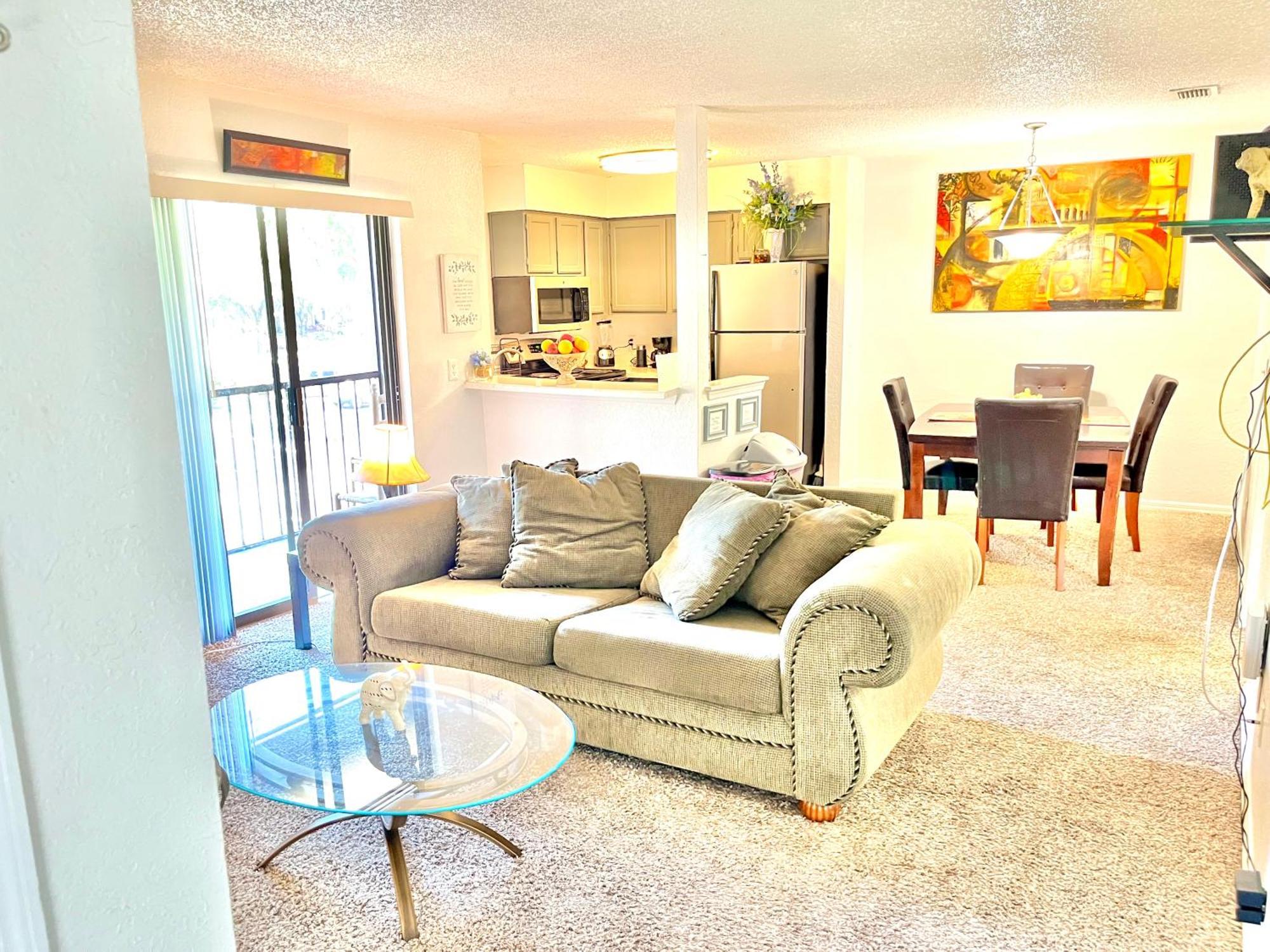 Daytona 2 Bed Apartment 10 Minutes To Beach With Balcony ポート・オレンジ エクステリア 写真