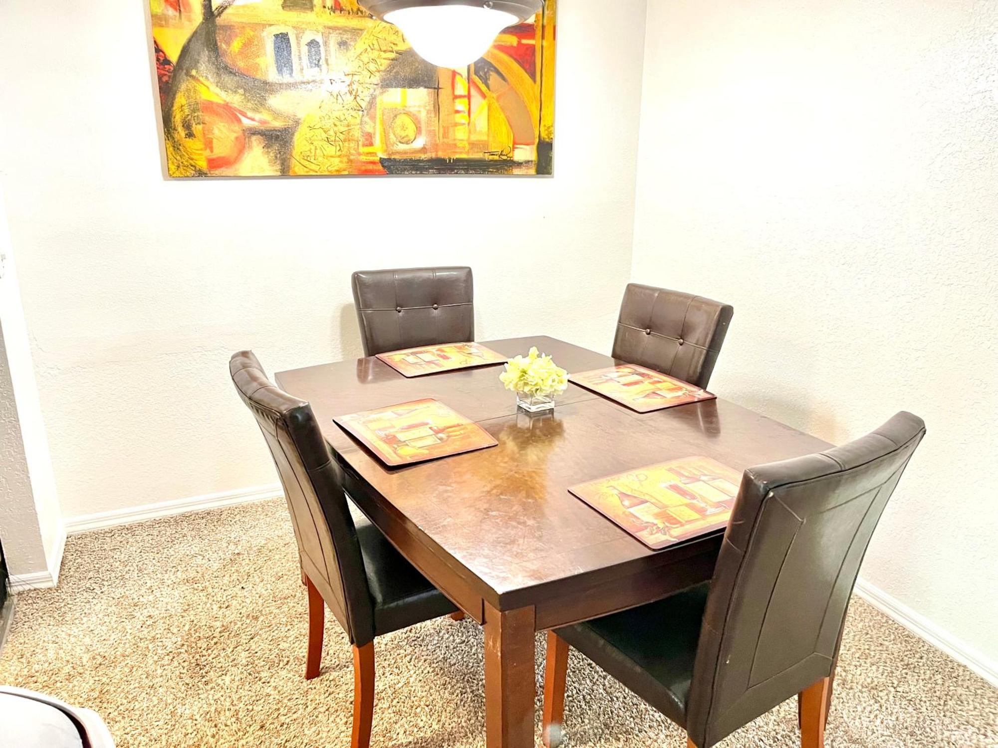 Daytona 2 Bed Apartment 10 Minutes To Beach With Balcony ポート・オレンジ エクステリア 写真