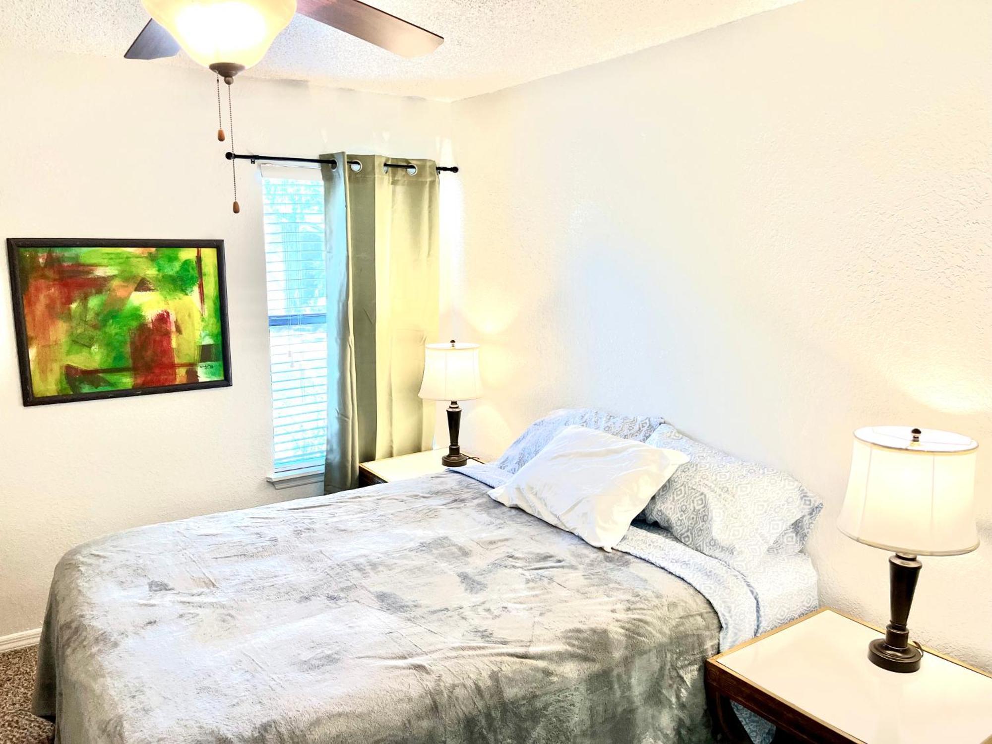 Daytona 2 Bed Apartment 10 Minutes To Beach With Balcony ポート・オレンジ エクステリア 写真