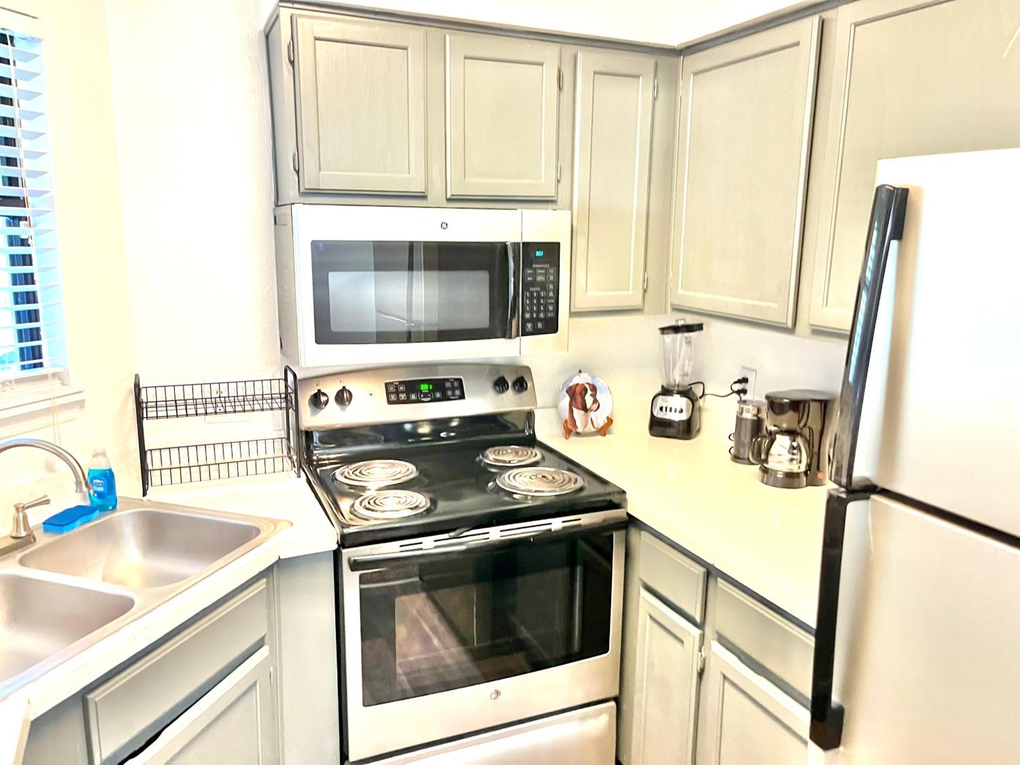 Daytona 2 Bed Apartment 10 Minutes To Beach With Balcony ポート・オレンジ エクステリア 写真