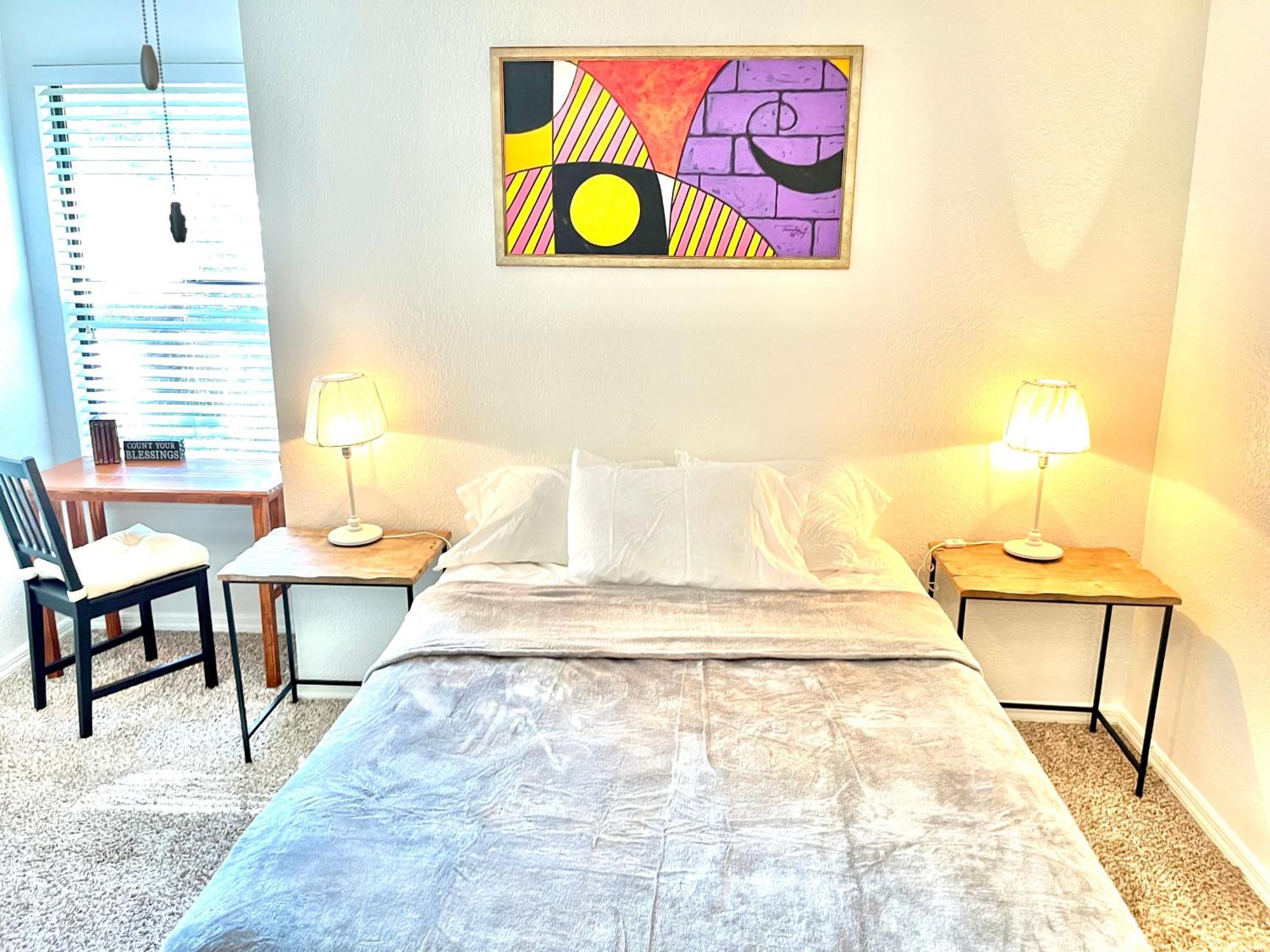 Daytona 2 Bed Apartment 10 Minutes To Beach With Balcony ポート・オレンジ エクステリア 写真